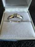 Anel ouro branco 19,2k com diamante