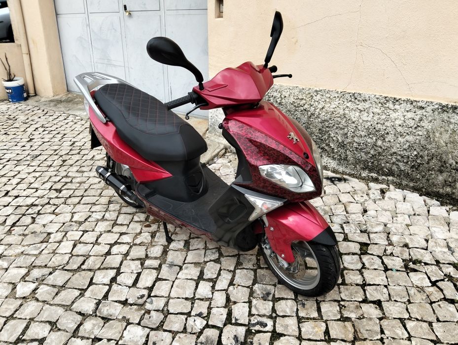 Peugeot sum up 125cc 2009