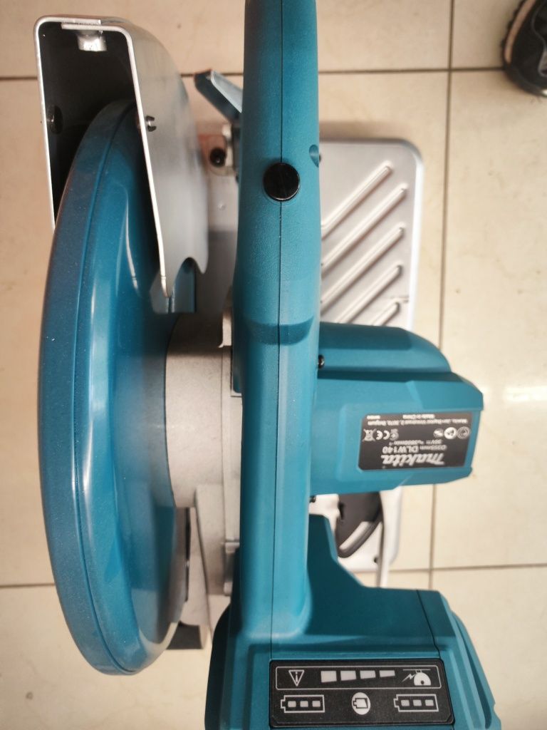 Пила монтажна акумуляторна Makita DLW140Z