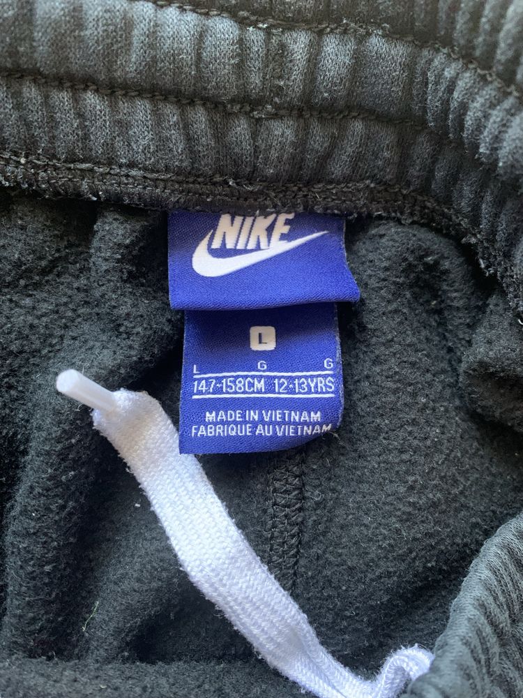Підліткові штани Nike