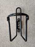 Uchwyt koszyk na bidon rower De One