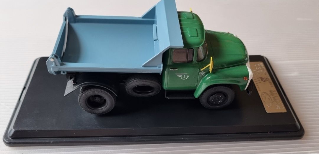 Kultowe Auta PRL SSM Rosja Limitowana Edycja Ził MMZ 555 nr 68 z 360