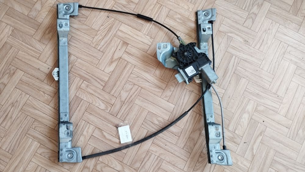 Склопідйомник лівий (водійський) Renault Kangoo 2013 - 2019