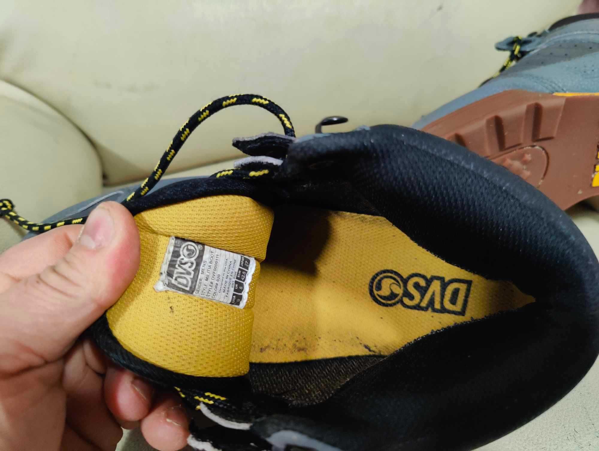 Sapatilhas bota DVS Militia n.º 42.5 cinzentas novas