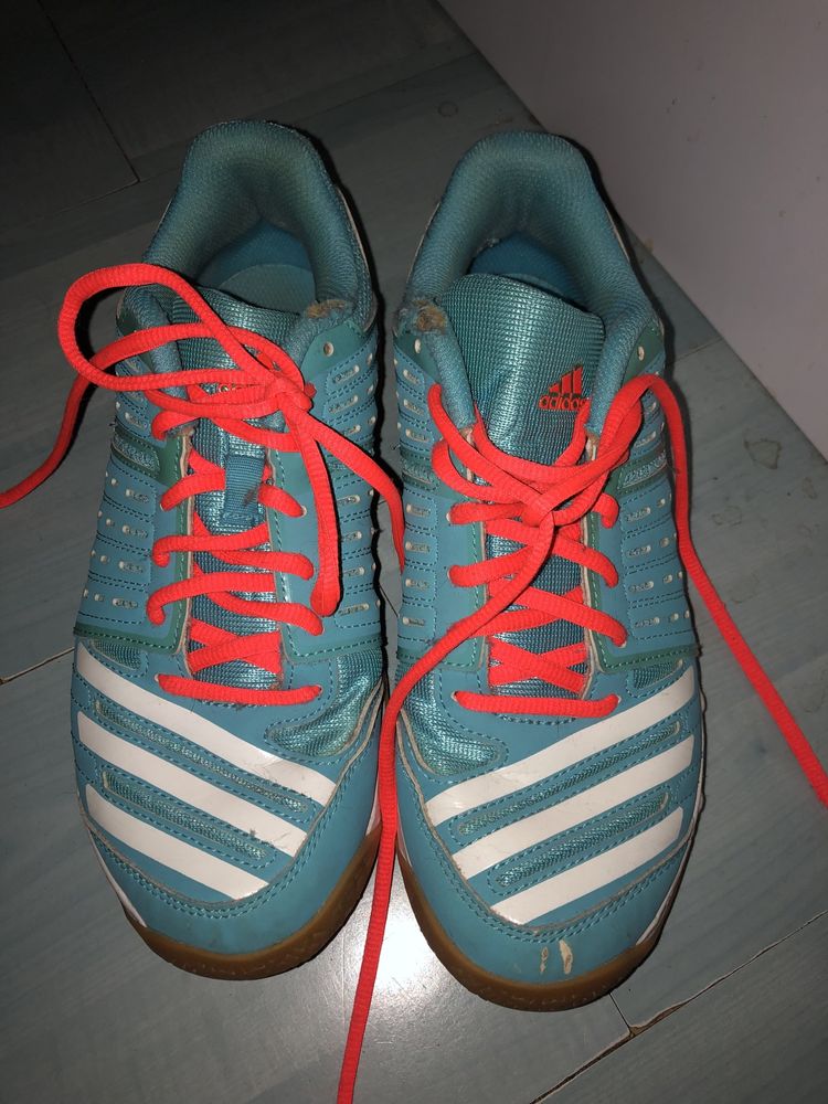 buty adidas na hale