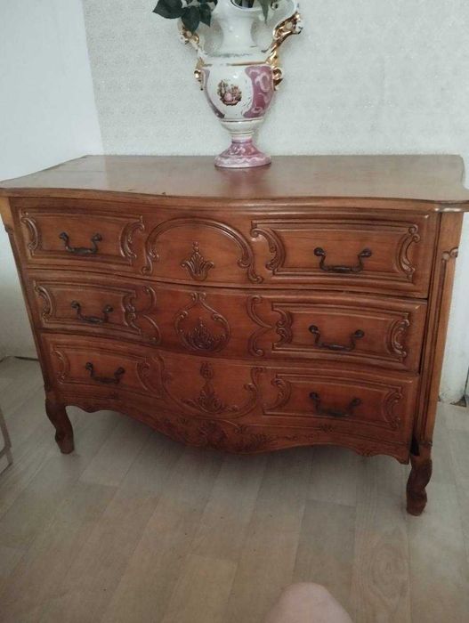Продам шикарнейший комод
