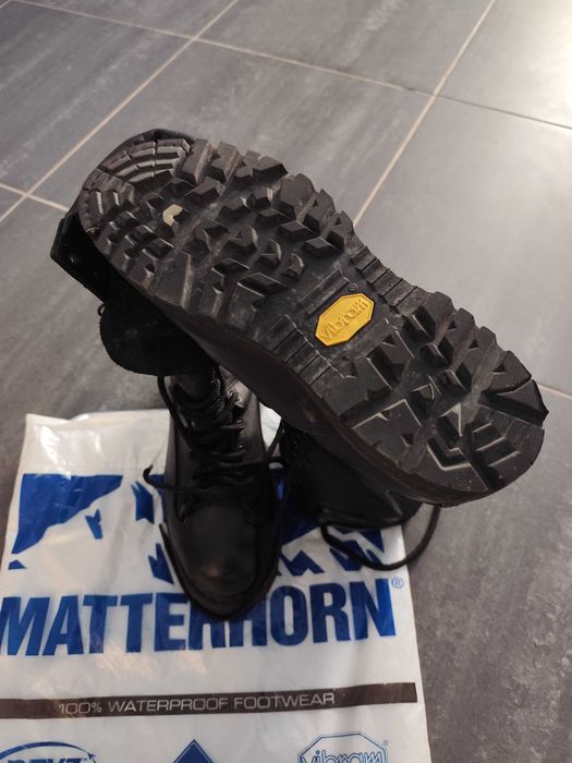 Botas modelo militar/tropa do N.º 39 ao 44, Gore-Tex - pouco uso