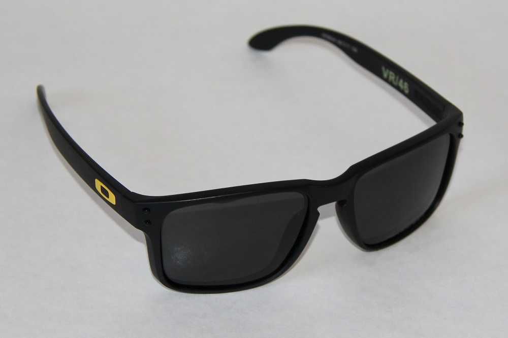 Óculos de Sol Oakley "Valentino Rossi - 46" Novos e Polarizados