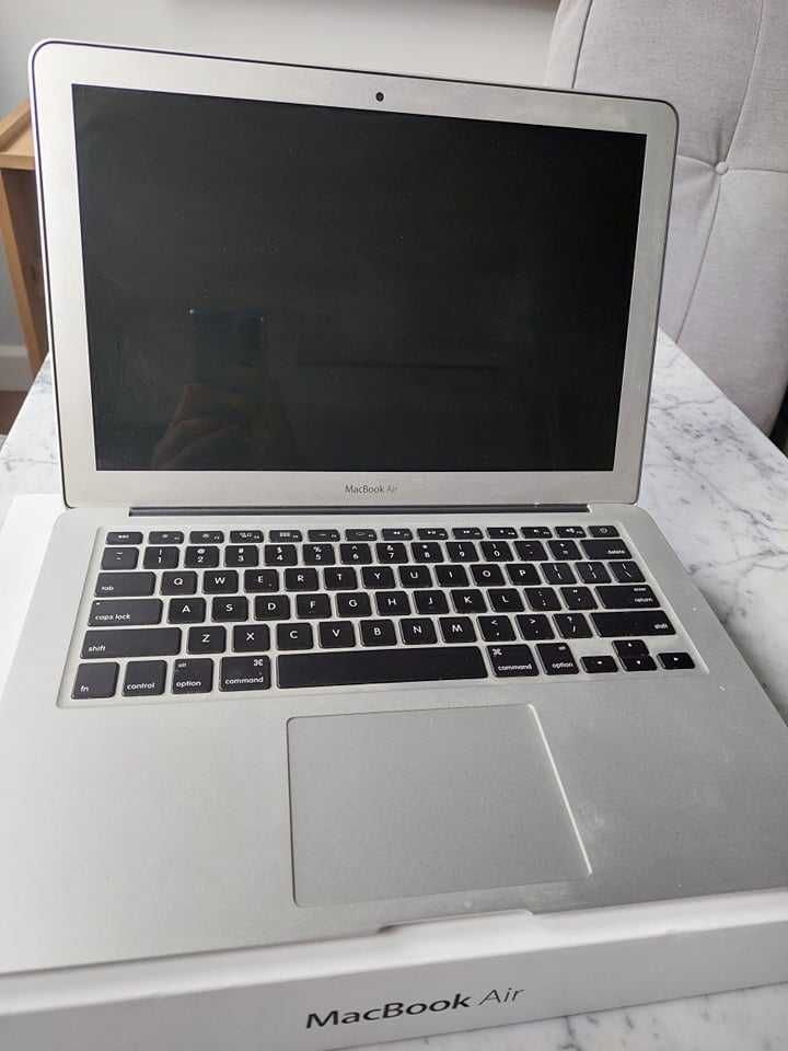 MacBook Air 13.3/1.8GHz/4GB/128GB