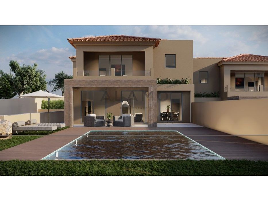 Moradia V4 a estrear, perto de locais de prestigio