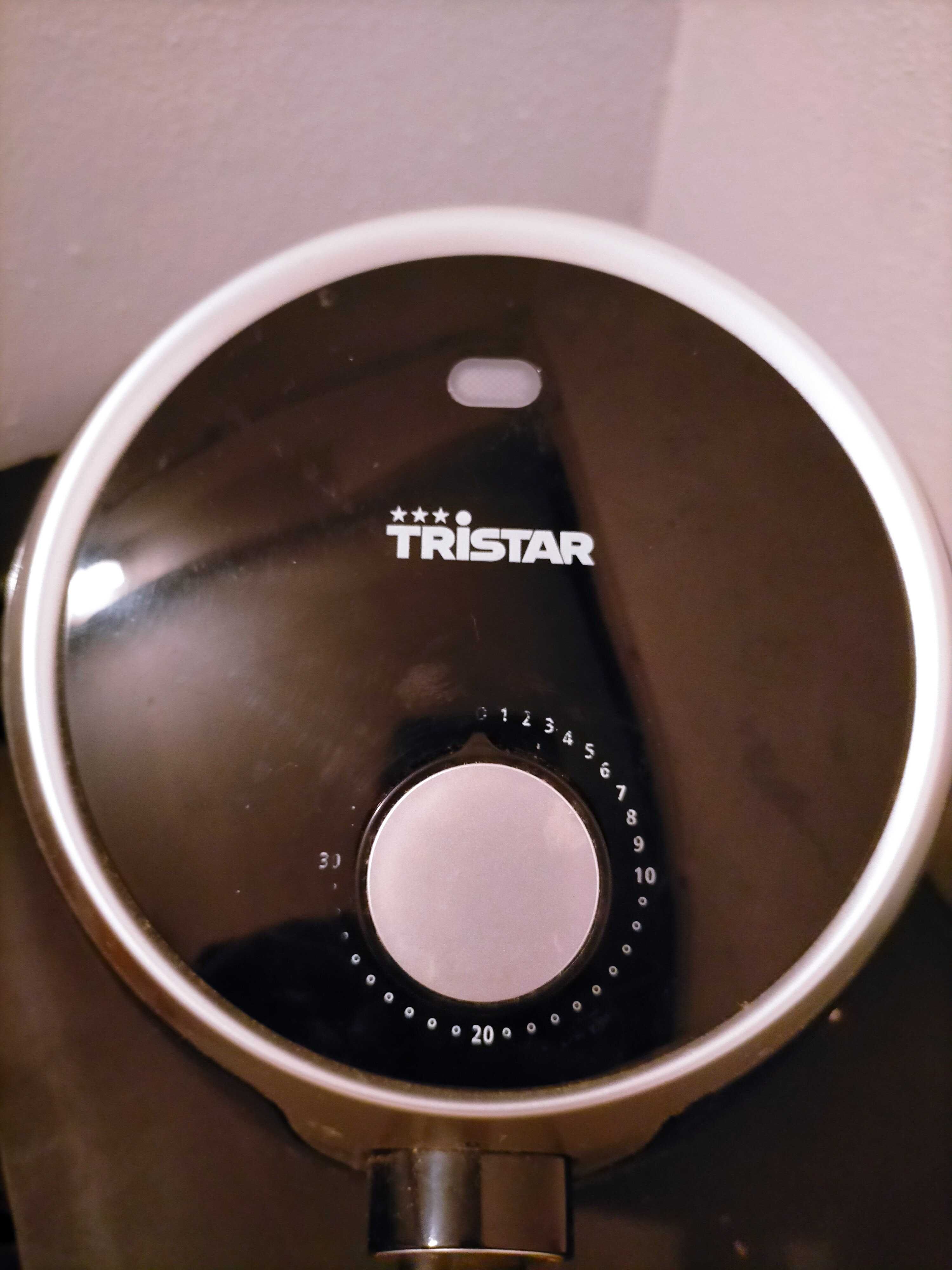 Airfryer Tristar compacta e funcional