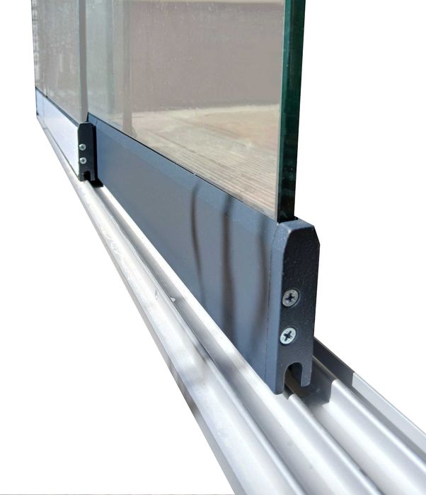 Kompletny zestaw szyb przesuwnych na taras. 3 szt. 103x228 cm. Rysa