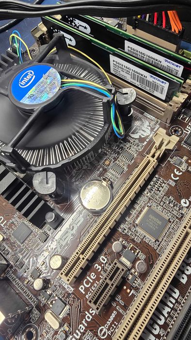 Bundle CPU i7-4770 + Board Asus + 16Gb RAM