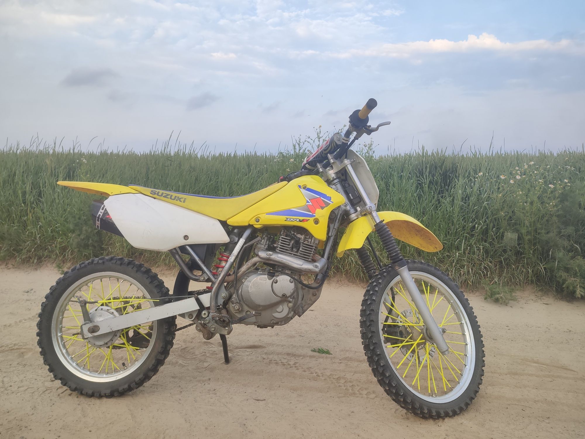 Suzuki dr z 125L