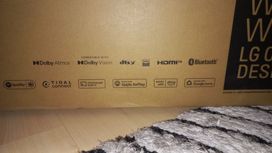 Vendo LG Soundbar Dolby Atmos com 3.1 canais SG10TY