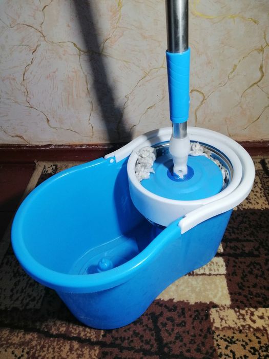 Ведро со шваброй