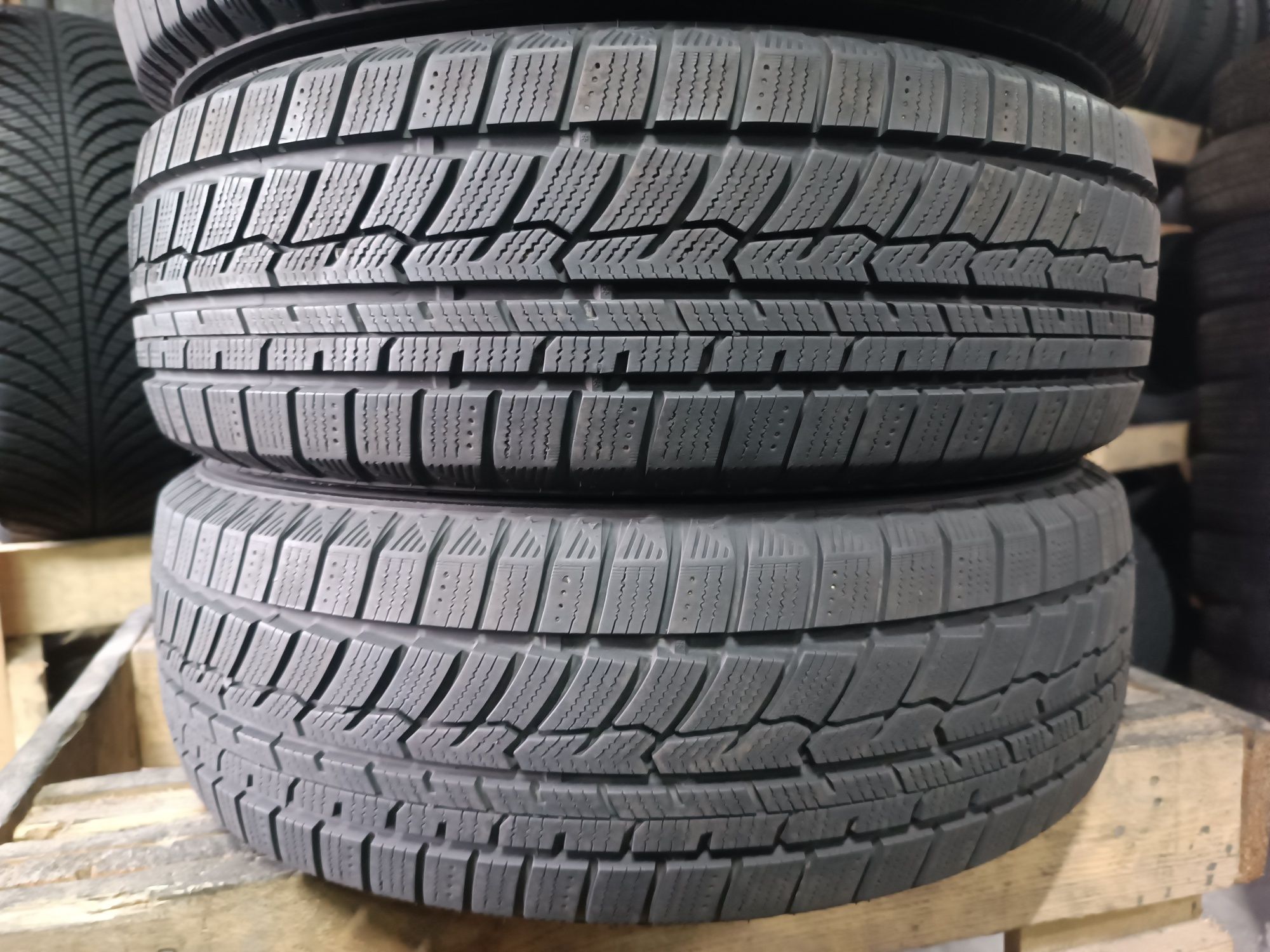 Зимові шини AUSTONE 175/65 R14 резина Р14