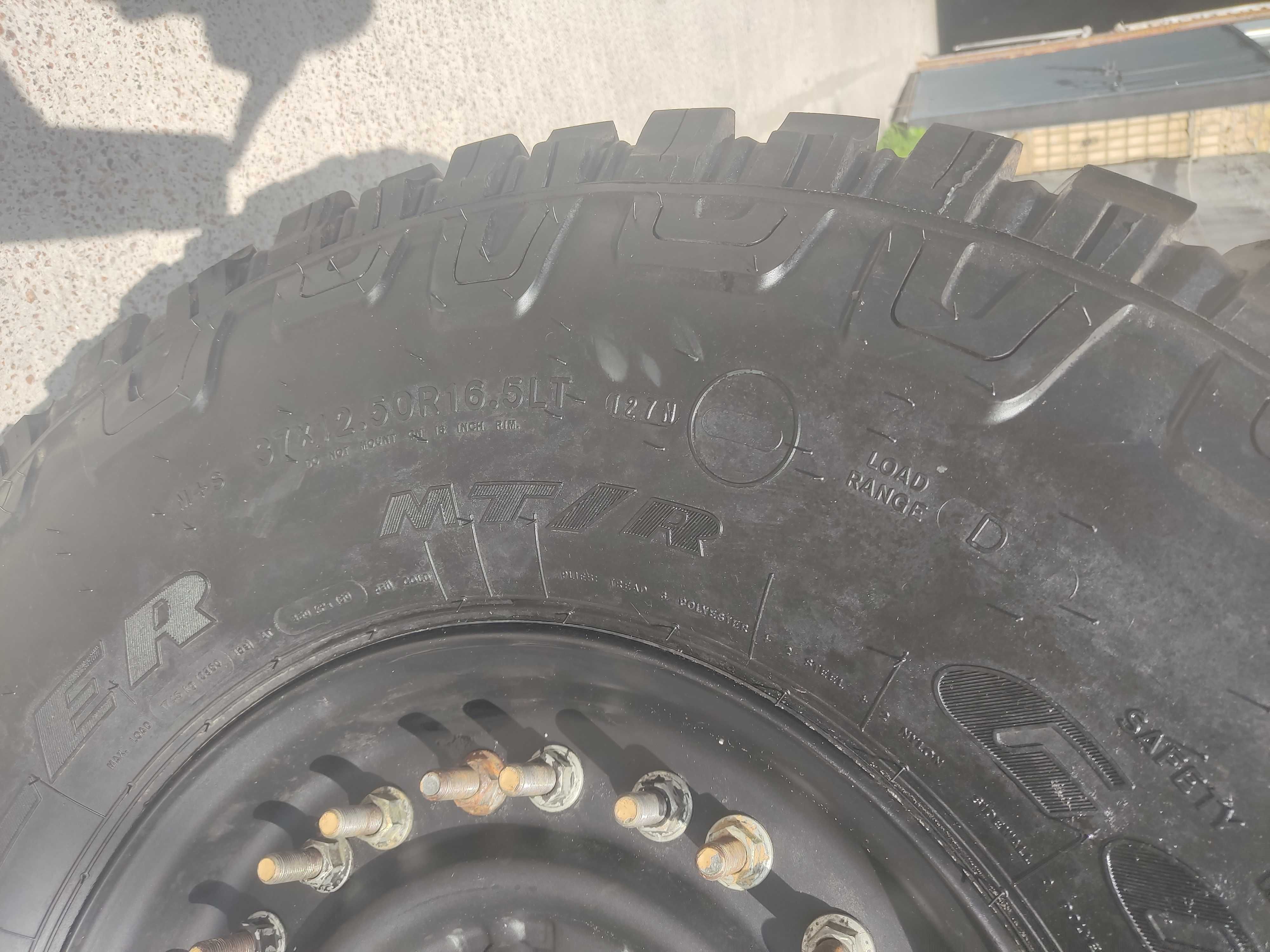 Шина 37x12.50R16.5 Goodyear Wrangler MT/R 133N з диском в зборі Хаммер