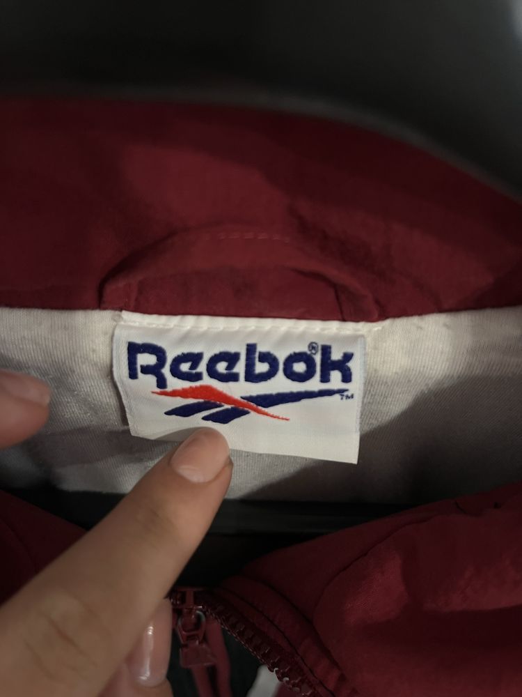 Чоловічий костюм розмір L