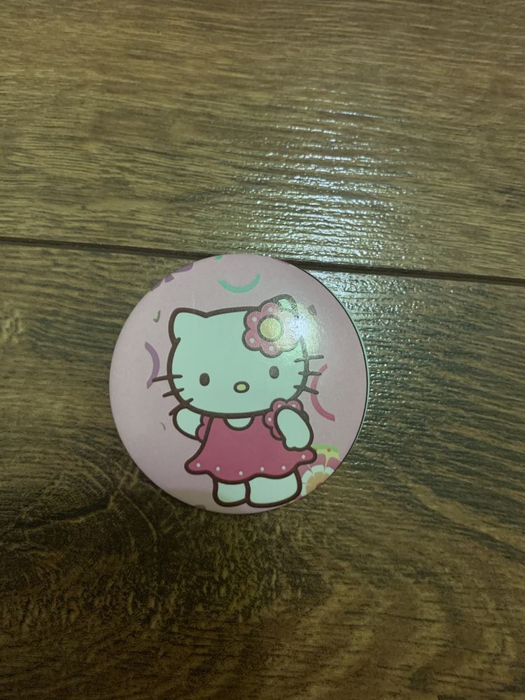 Значок Hello Kitty