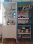 Szafka lekarska, metalowa, Vintage, loft, z czasów prl.