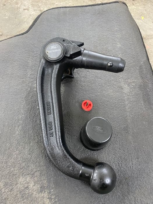 Сйомний фаркоп Форд фокус 3/2