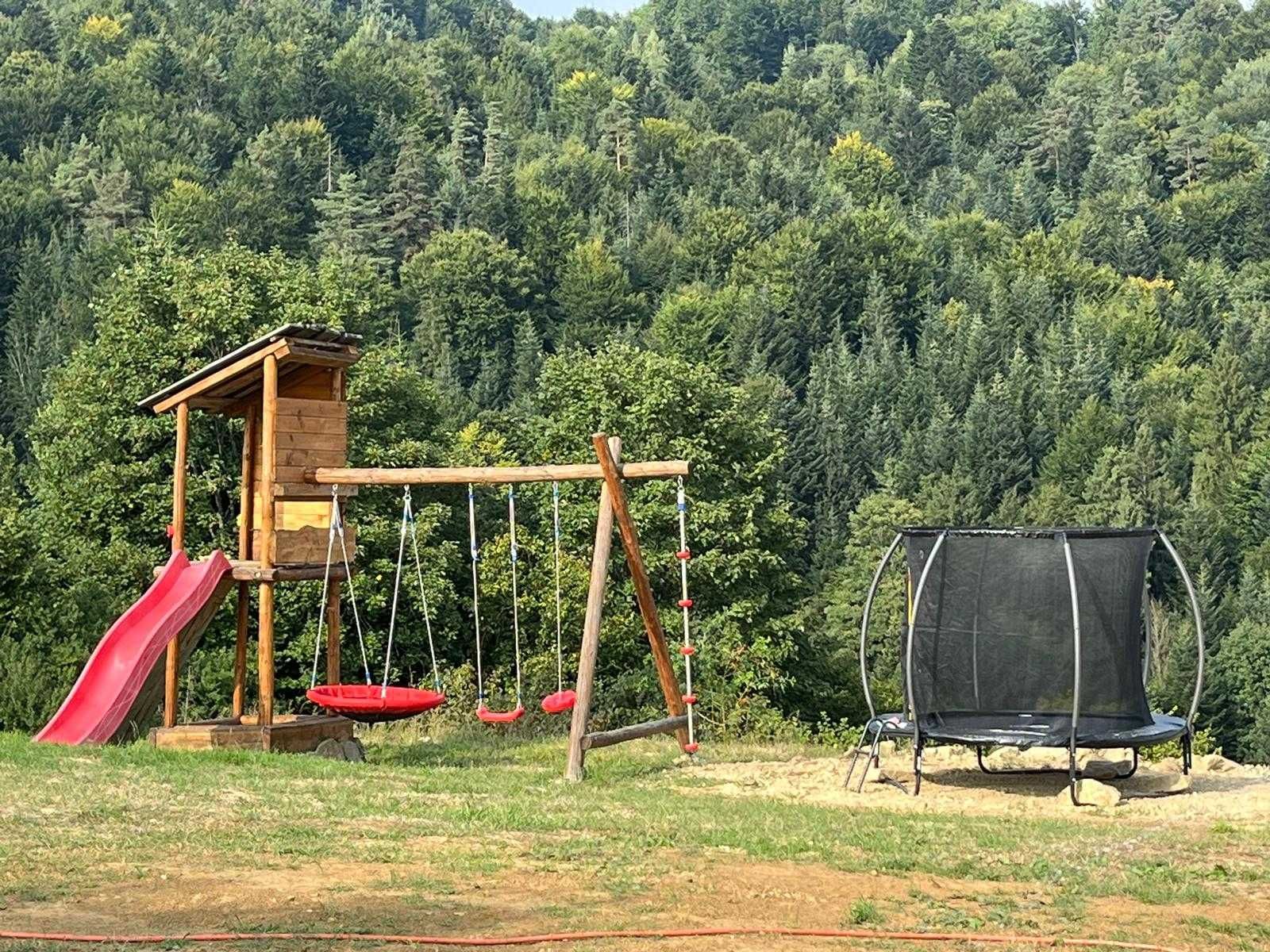 Domki w  górach ,  widok na Tatry i Pieniny