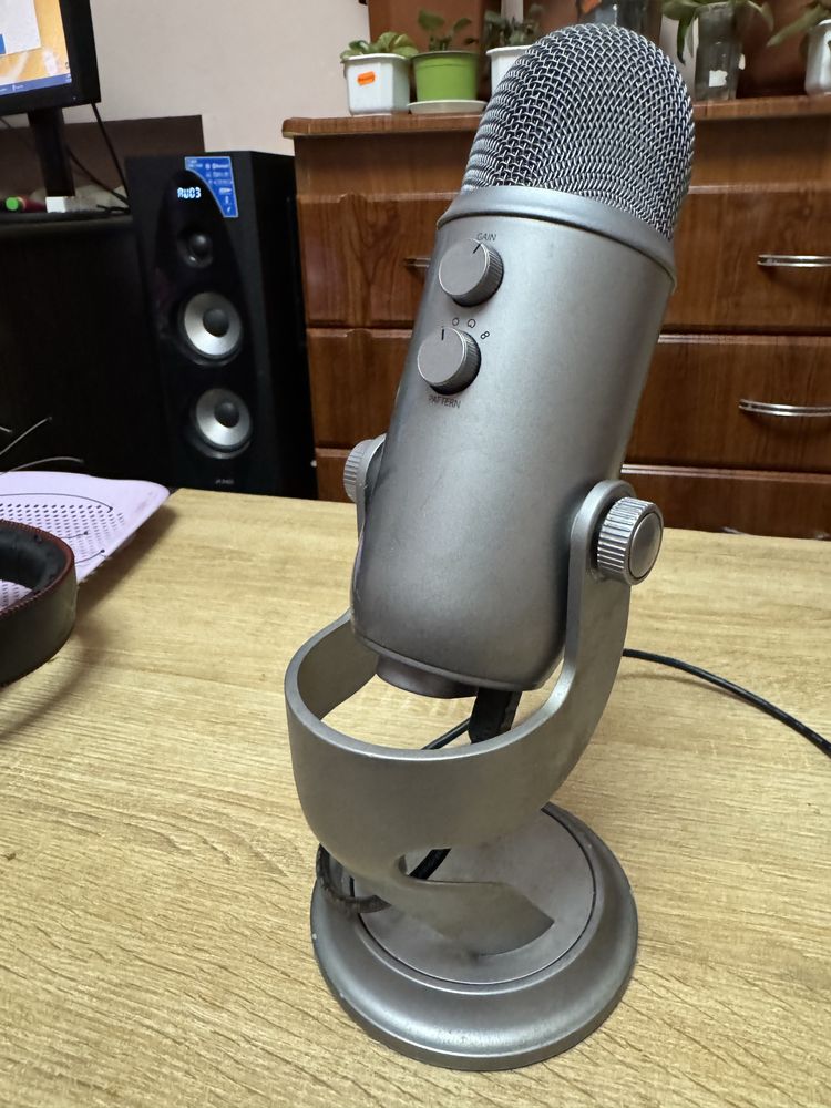 Мікрофон Blue Yeti Silver. Для відео, асмр, аудіо
