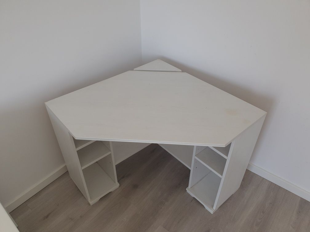 secretaria de canto, praticamente nova