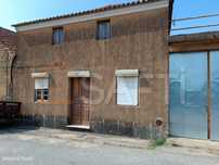 Moradia para reconstruir