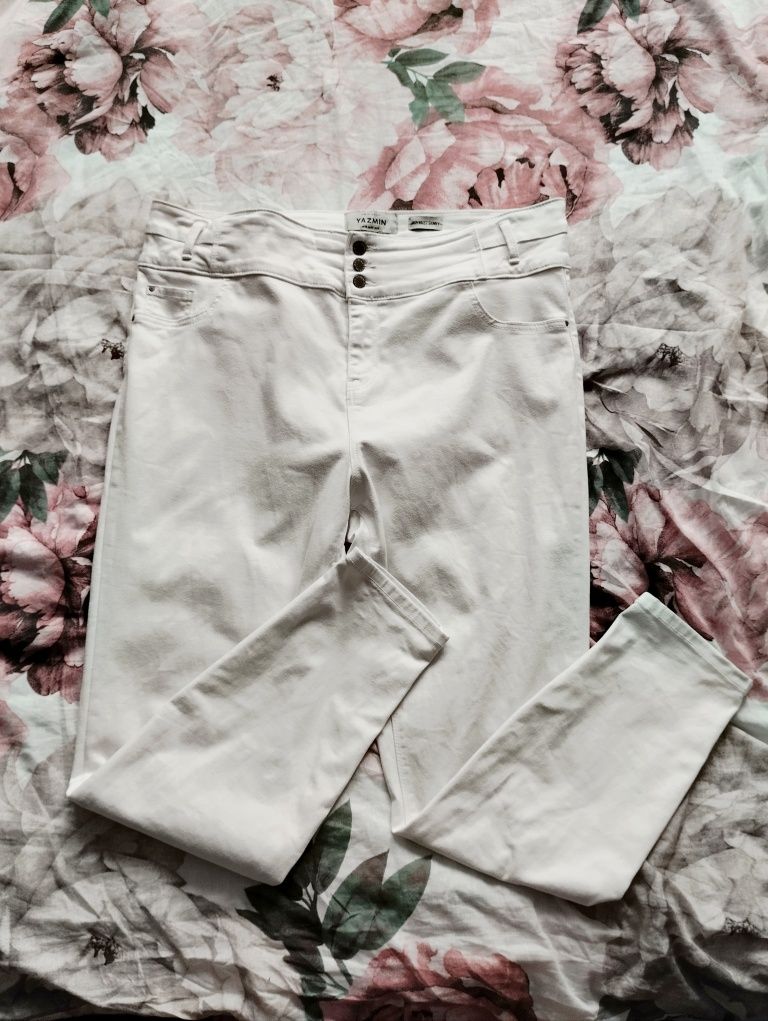 Białe elastyczne mega zbierające jeansy skinny z wysokim stanem