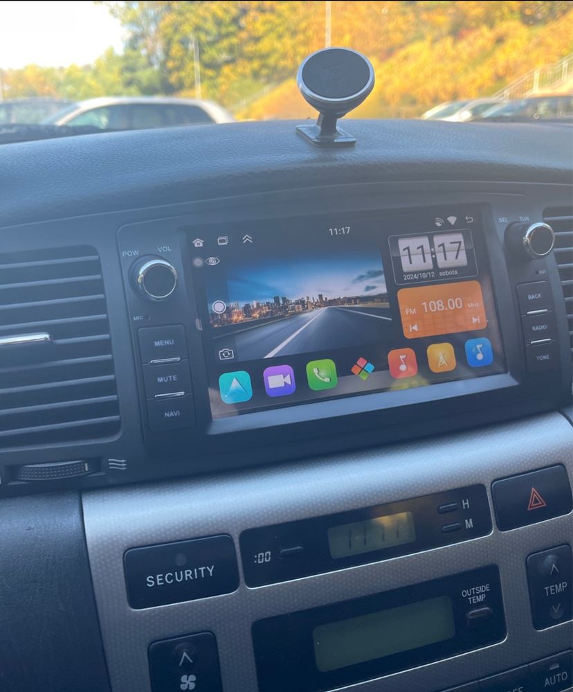 Toyota Corolla e12 radio android
