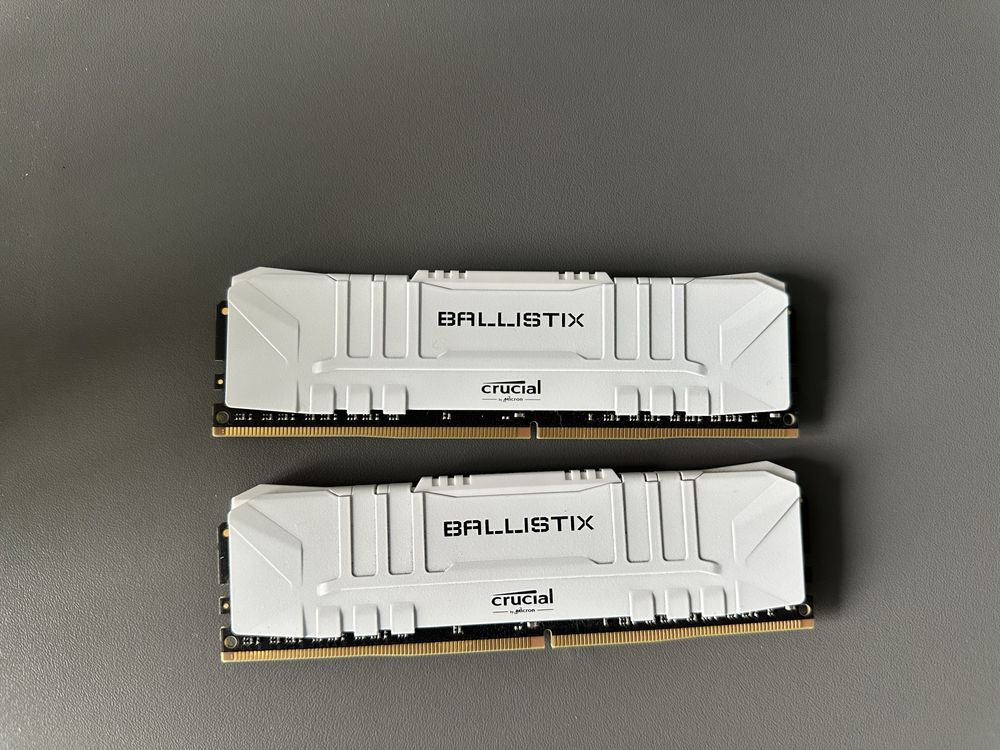Оперативна памʼять Crucial Balistix (2x8GB) DDR4 3200 MHz CL16 White