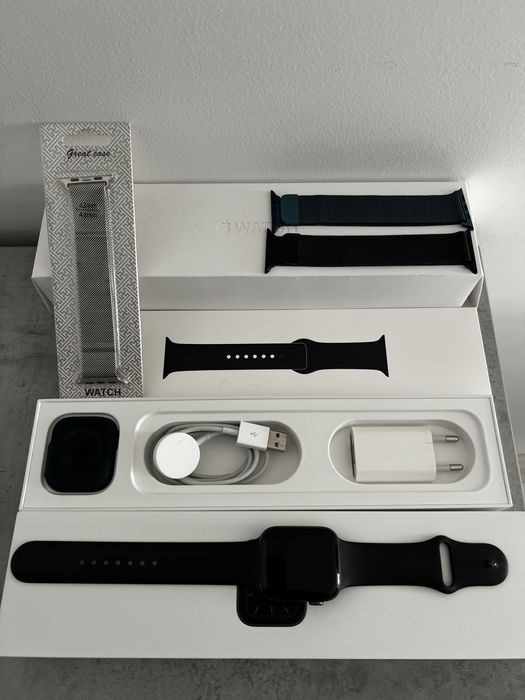Apple Watch Series 5 44mm Black