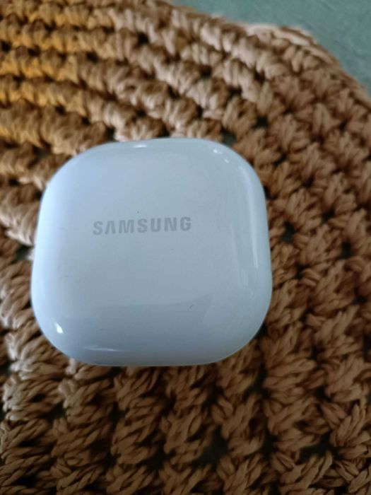 Galaxy Buds FE, com garantia, talão e caixa completa