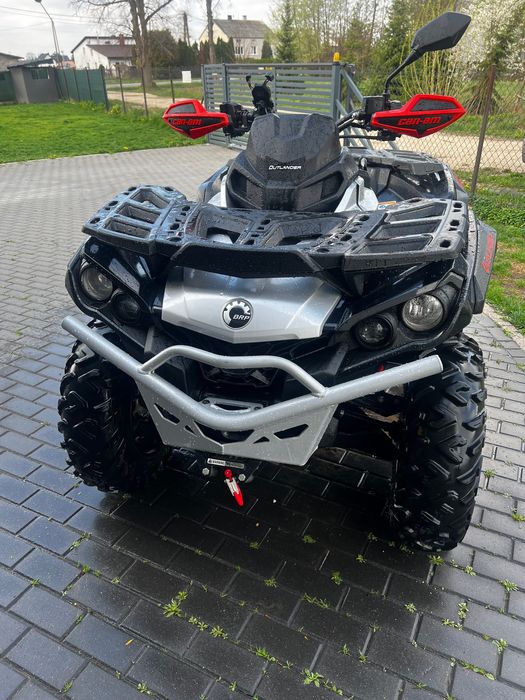 Qlady canam outlander