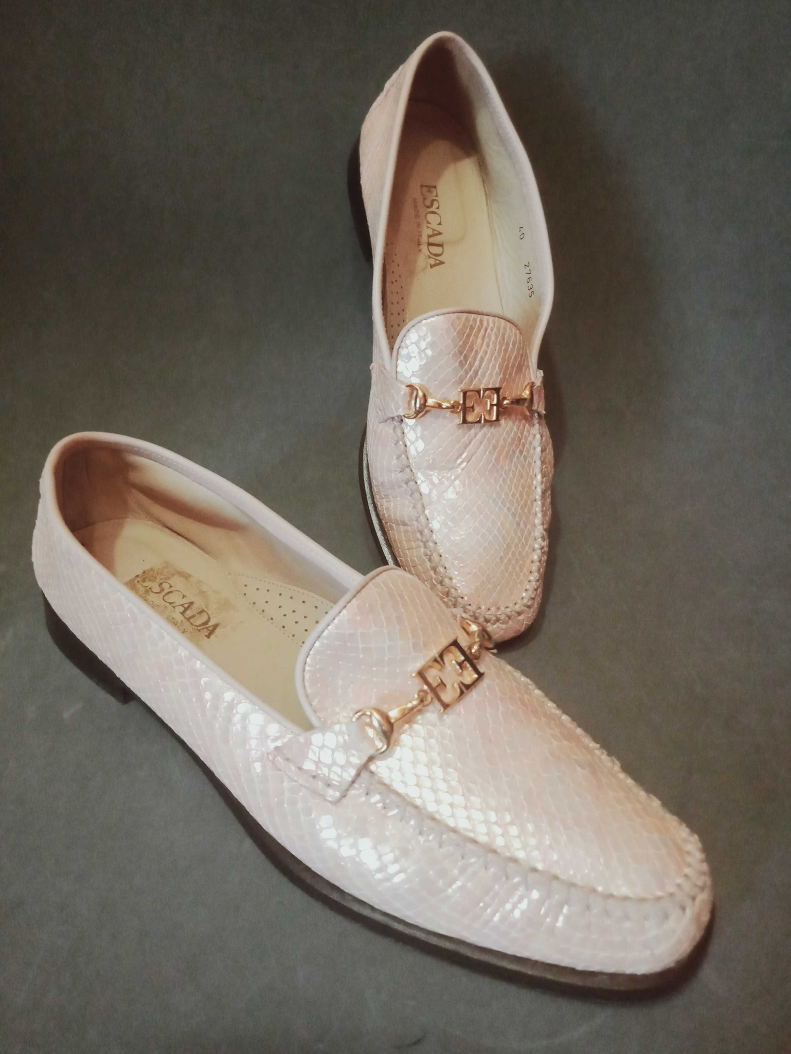 Escada шкіряні лофери