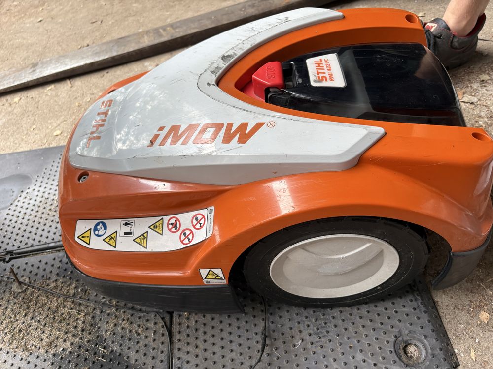robot koszący stihl iMOW RMI 422 PC