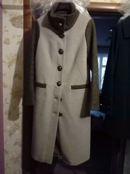 Пальто-пуховик женский  оверсайз  с капюшоном Delfi