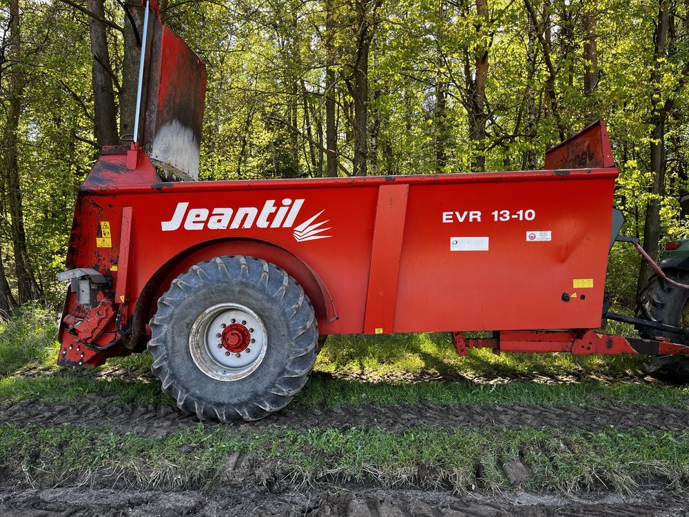 Rozrzutnik obornika Jeantil 10-12 ton wlasna hydraulika