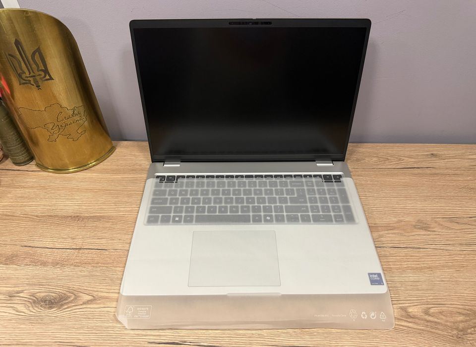 Ноутбук Dell Pro 16 Plus PB16250 Ultra 5 235 /16 Ram/ 256/FHD+