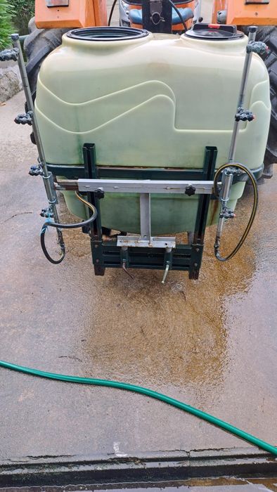 Pulverizador Rocha 300 litros