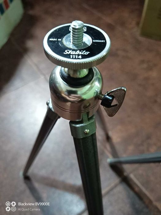 трипод для фото техники