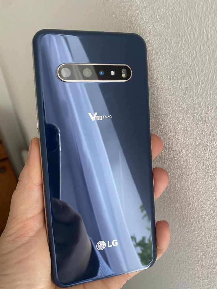 Продам новий смартфон LG v60 ThinQ 8/128гб!