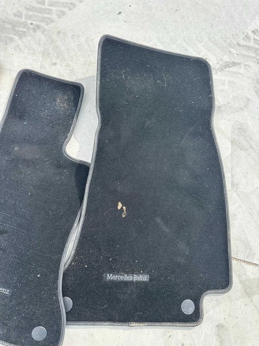 Mercedes E-Klasa W213 Dywaniki Komplet Welur Welurowe