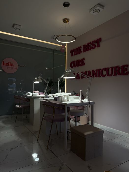 Podnajmę stanowisko do manicure