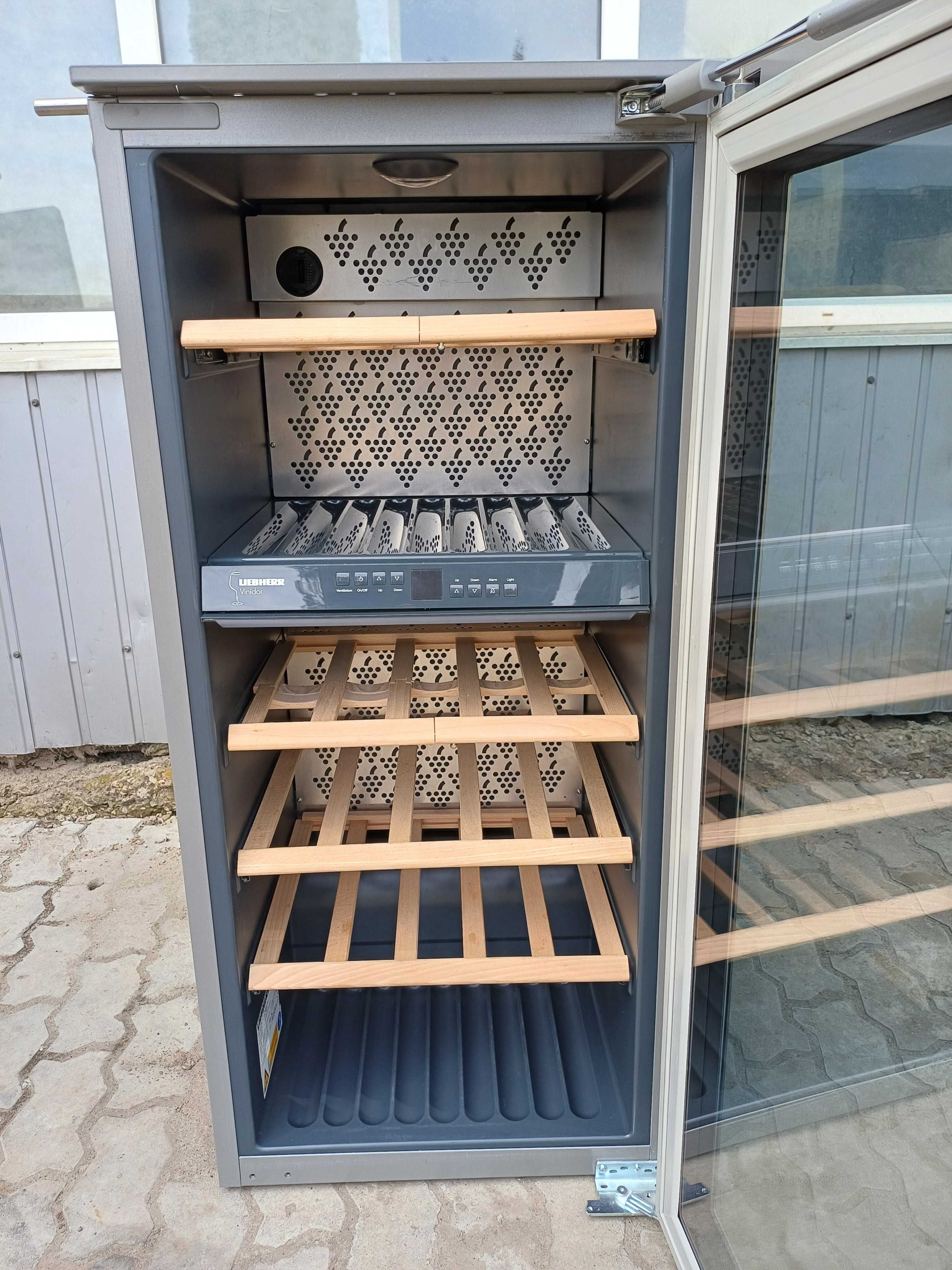 Вбудована винна шафа Liebherr WTEes 2053 холодильник для вина Лібхер