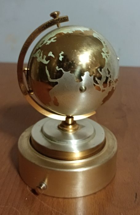 Relógio globo terrestre mecânico