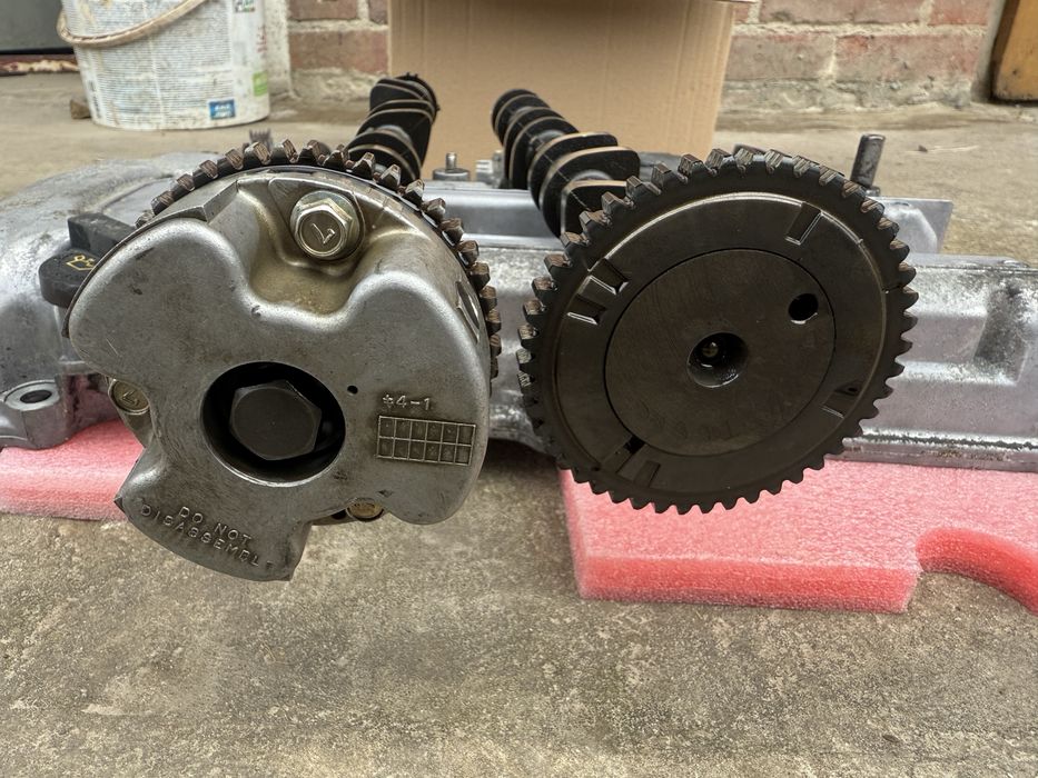 Wałki rozrzadu silnik M16A suzuki sx4 107 KM