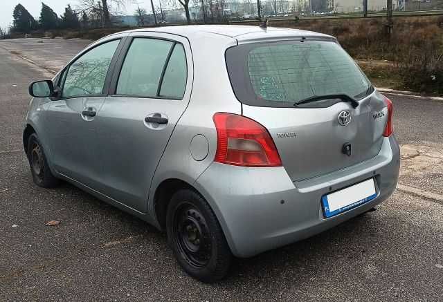 Toyota Yaris 1.0 LUNA- 5- drzwiowa, rok. prod. 2006